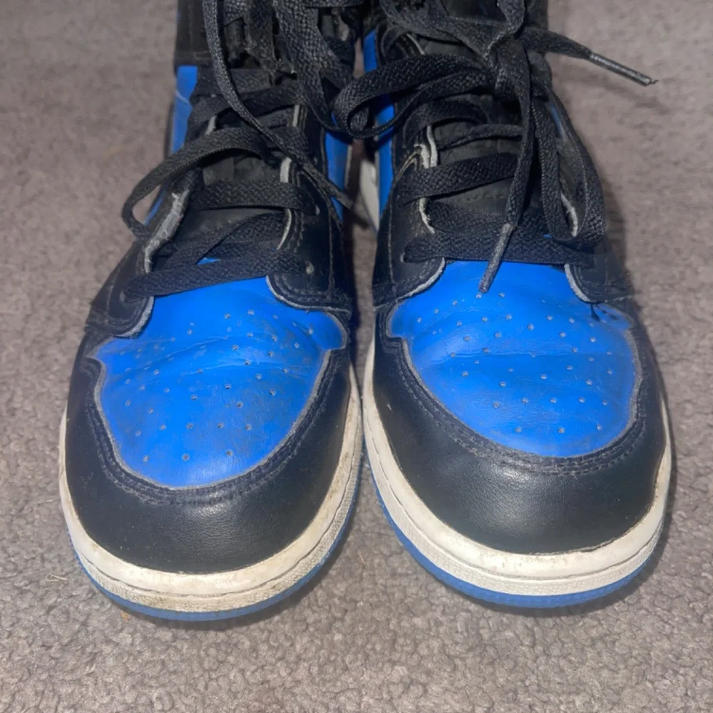 Nike Jordan hi top youth sneakers - Picture 6 of 9